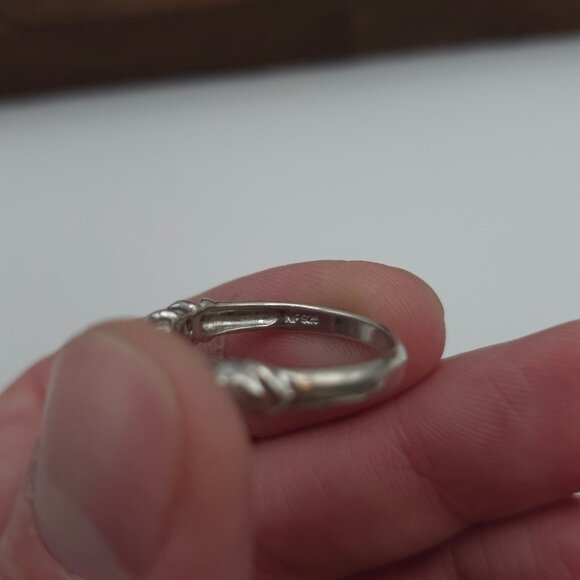 Size 9 Sterling Silver Bright Cubic Zirconia Ring A375 - Picture 5 of 8